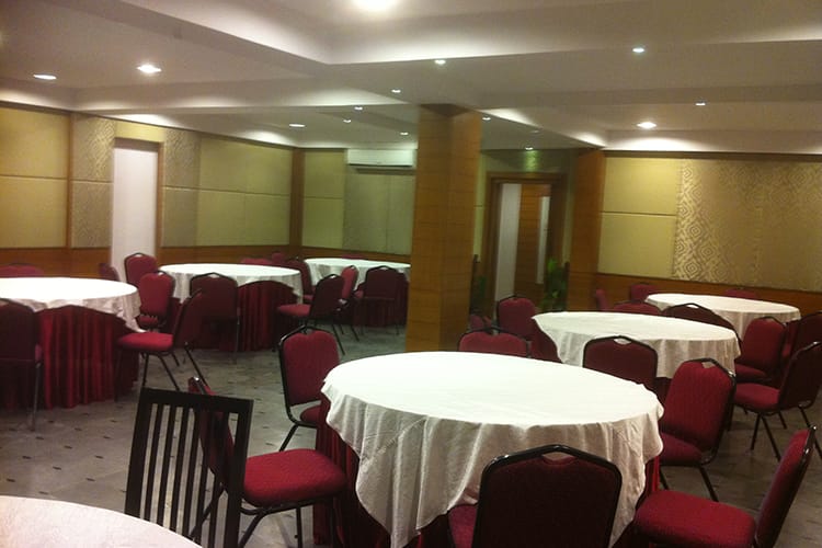 Oyster Airport Hotel, Hyderabad 5